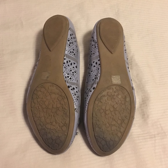 EUC Feminine Lavender Flats - Picture 3 of 3